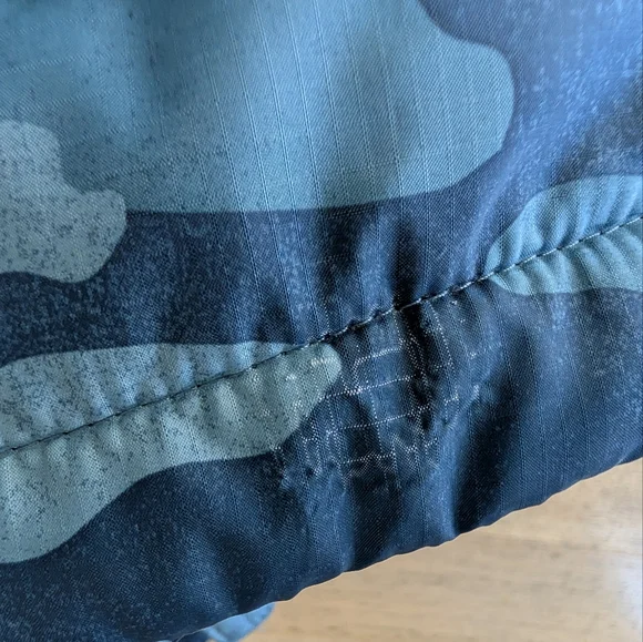 The North Face Alpz 2.0 Blue Camo Down Vest, Size Medium